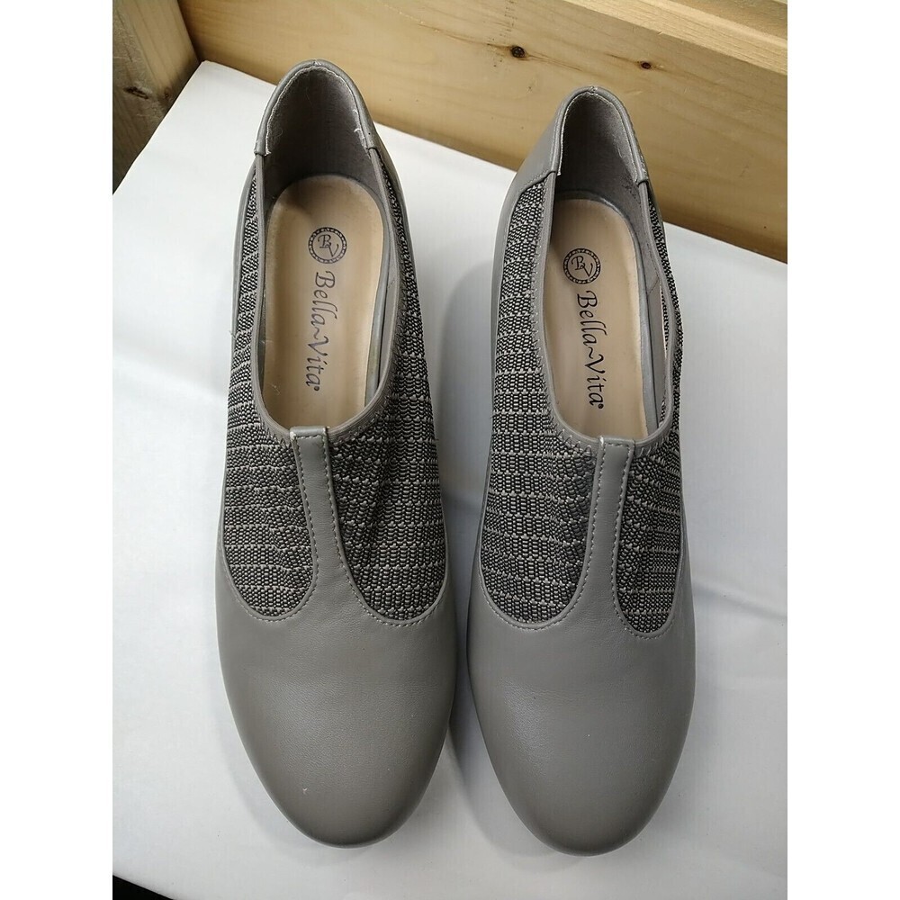 Bella Vita Gray Heels